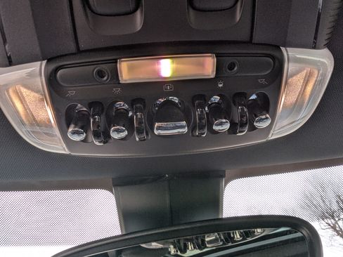 Used 2019 MINI Cooper Clubman S w/ Driver Assistance Package image 29