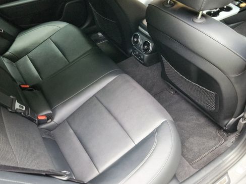 Used 2019 Kia Stinger GT1 image 16