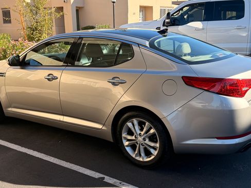 Used 2013 Kia Optima EX w/ Premium Pkg image 1