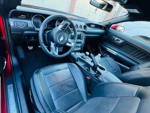 Used 2018 Ford Mustang GT Premium w/ GT Performance Package image 4