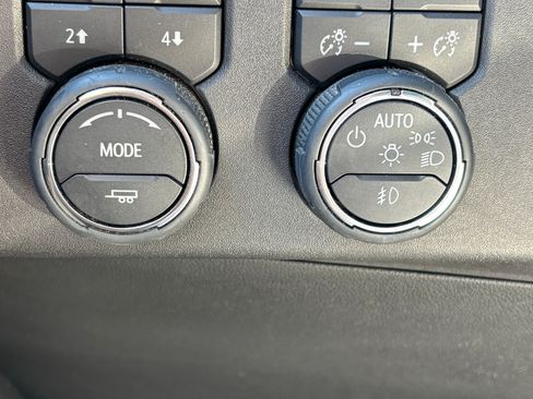 Used 2023 Chevrolet Silverado 1500 ZR2 w/ Technology Package image 6