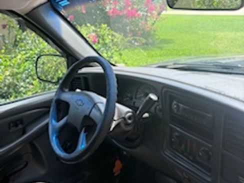 Used 2003 Chevrolet Silverado 2500 W/T AWD/4WD image 12