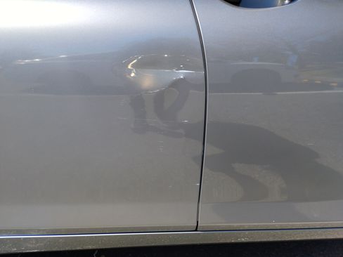 Used 2012 BMW 750i image 6