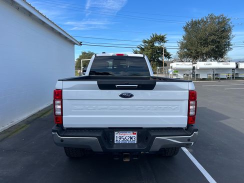 Used 2022 Ford F350 Lariat w/ Lariat Value Package image 16