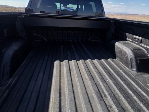 Used 2022 GMC Sierra 1500 AT4X image 27