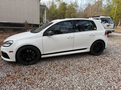 Used 2013 Volkswagen Golf 4-Door image 2