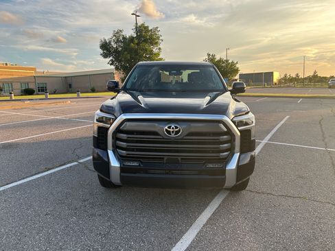 Used 2022 Toyota Tundra Limited AWD/4WD image 2