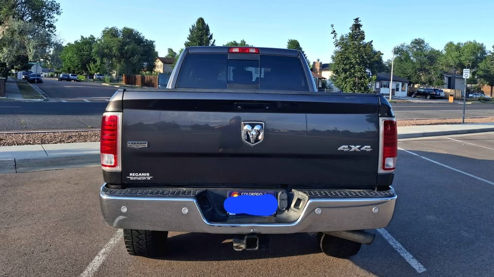 Used 2017 RAM 3500 Laramie w/ Snow Chief Group AWD/4WD image 6