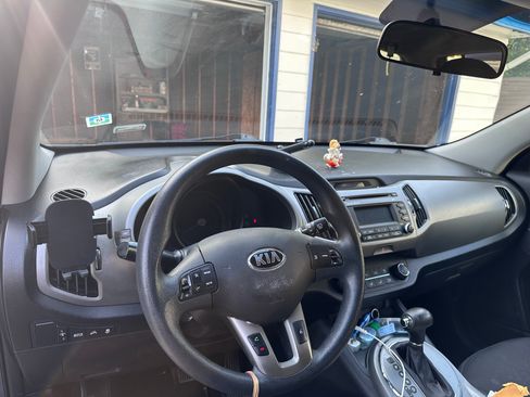 Used 2016 Kia Sportage LX FWD image 10