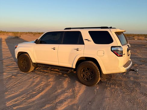 Used 2024 Toyota 4Runner TRD Off-Road Premium w/ Moonroof Package image 5