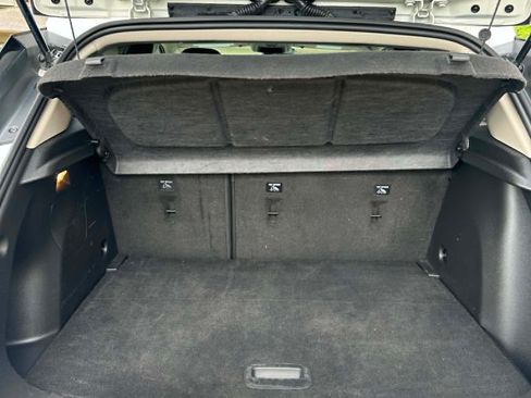 Used 2021 Buick Encore GX Essence w/ Experience Buick Package FWD image 32