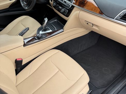 Used 2018 BMW 320i Sedan RWD image 6