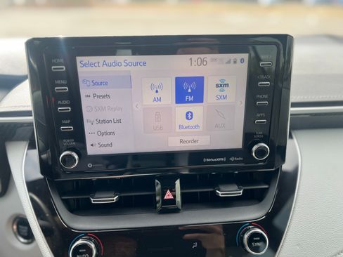 Used 2019 Toyota Corolla XSE image 15