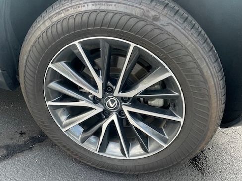 Used 2025 Lexus NX 250 AWD image 13