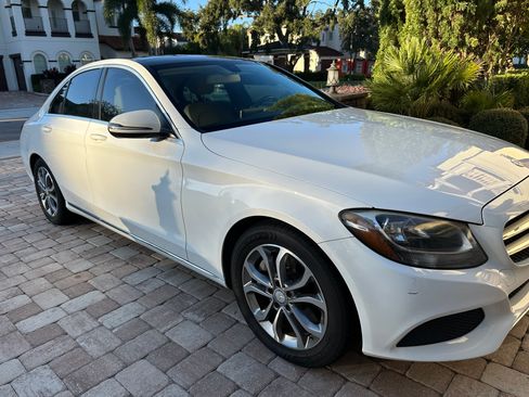 Used 2016 Mercedes-Benz C 300 Sedan image 5