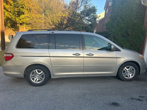 Used 2005 Honda Odyssey EX-L image 1