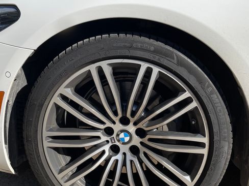 Used 2018 BMW 530i RWD image 14
