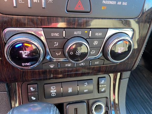 Used 2016 Chevrolet Traverse LT image 20