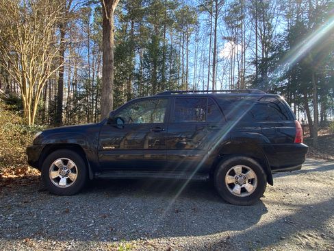 Used 2005 Toyota 4Runner Limited image 5