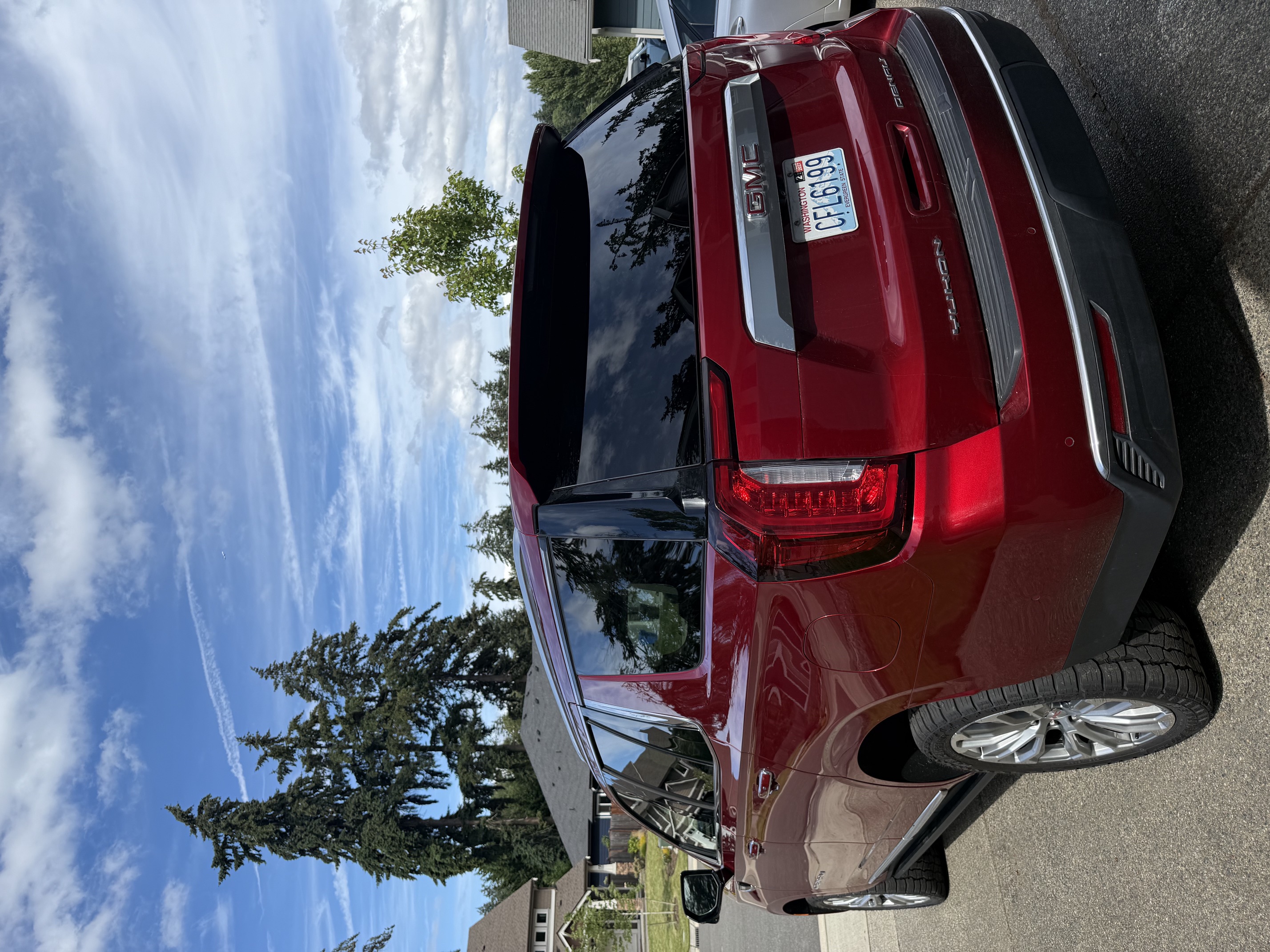Used 2023 GMC Yukon Denali w/ Denali Reserve Package AWD/4WD image 6