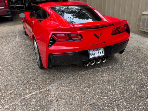 Used 2019 Chevrolet Corvette Stingray Coupe w/ 2LT Preferred Equipment Group RWD image 4
