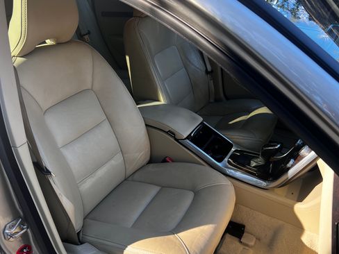 Used 2015 Volvo XC70 T6 Platinum image 12