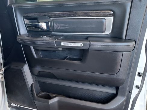 Used 2017 RAM 3500 Laramie Longhorn AWD/4WD image 9