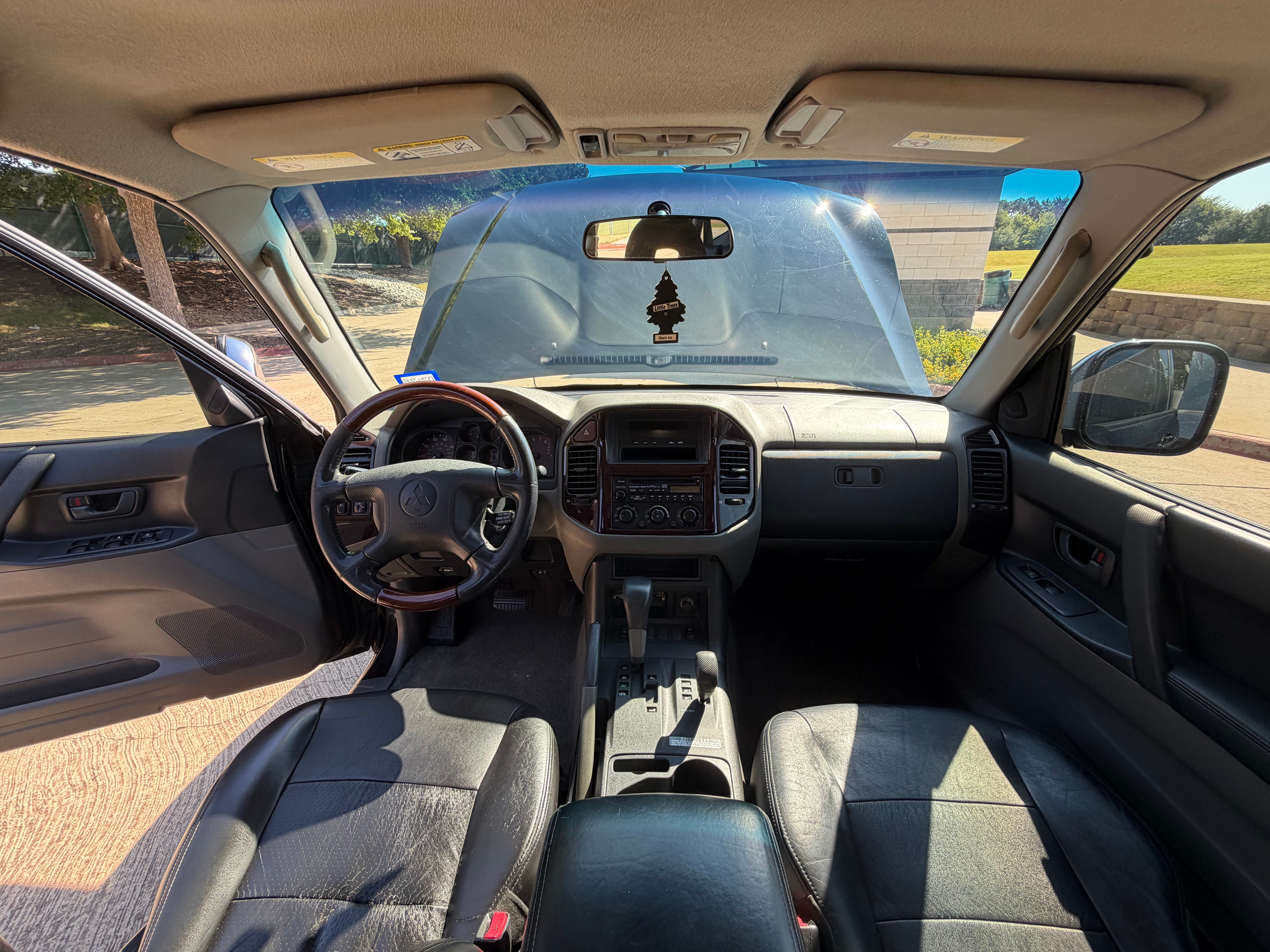 Used 2001 Mitsubishi Montero Limited AWD/4WD image 21
