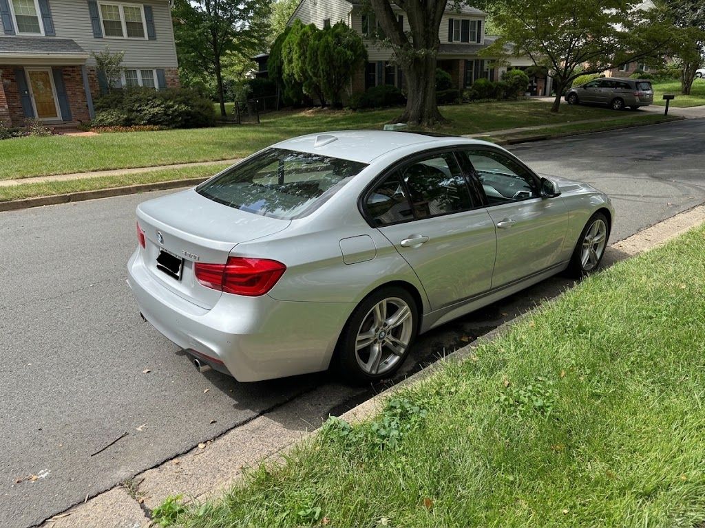 Used 2018 BMW 340i xDrive Sedan AWD/4WD image 5