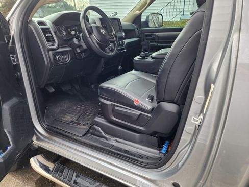 Used 2020 RAM 3500 Tradesman w/ Chrome Appearance Group image 4