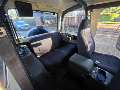 Used 1995 Jeep Wrangler Rio Grande image 8