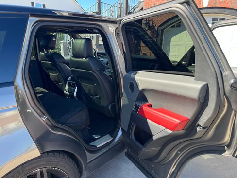 Used 2017 Land Rover Range Rover Sport Autobiography image 9