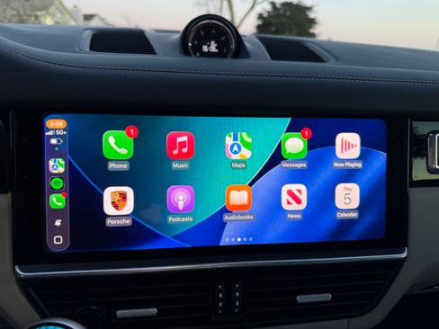 Used 2021 Porsche Cayenne GTS image 14