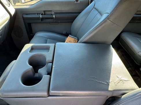 Used 2015 Ford F550 4x4 Crew Cab Super Duty image 9