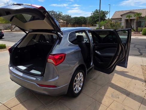 Used 2019 Buick Envision Essence FWD image 4