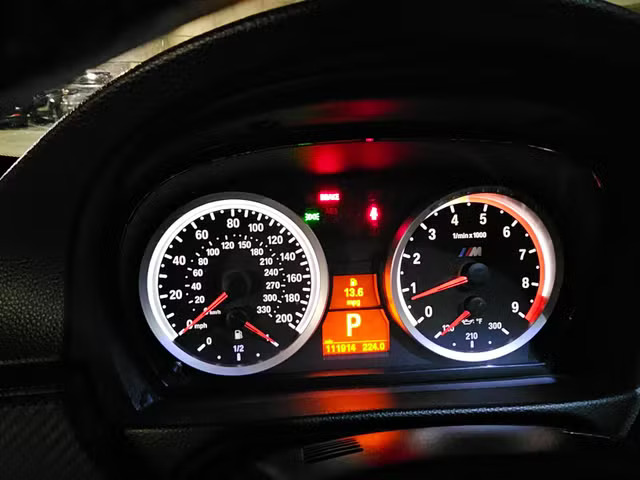 Used 2011 BMW M3 Convertible RWD image 12