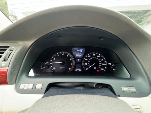 Used 2012 Lexus LS 460 w/ Luxury Value Edition image 11