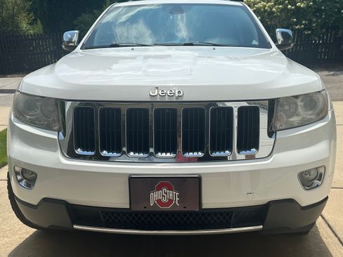Used 2013 Jeep Grand Cherokee Limited AWD/4WD image 5
