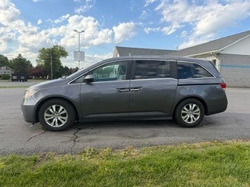 Used 2015 Honda Odyssey EX image 1