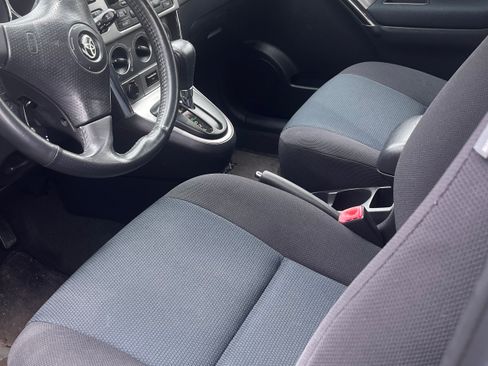 Used 2008 Toyota Matrix FWD image 6