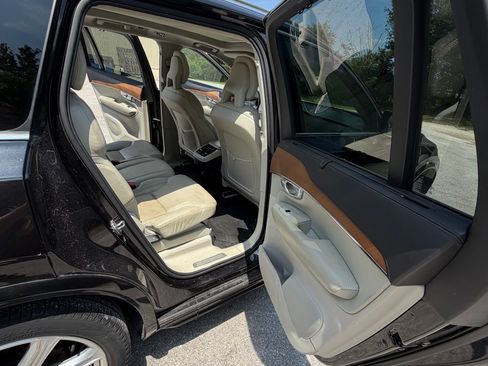 Used 2016 Volvo XC90 T6 Inscription w/ Vision Package AWD/4WD image 26