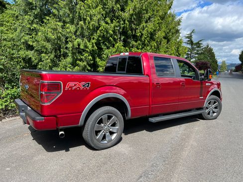 Used 2014 Ford F150 FX4 w/ Equipment Group 402A Luxury AWD/4WD image 2