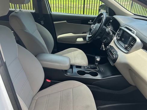 Used 2019 Kia Sorento FWD w/ Option Group 020 image 19