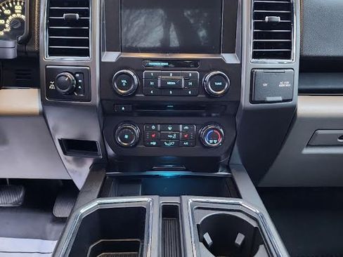 Used 2018 Ford F150 XLT w/ Equipment Group 302A Luxury image 6