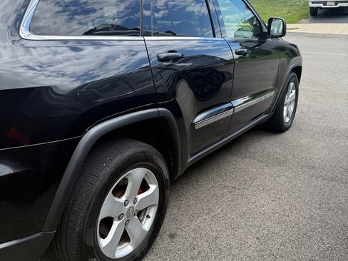 Used 2012 Jeep Grand Cherokee Laredo AWD/4WD image 8