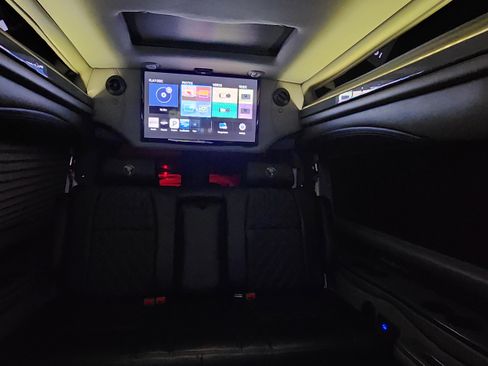 Used 2018 Chevrolet Express 2500 Extended Van 3D w/ Enhanced Convenience Package image 11