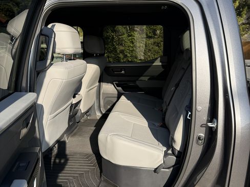 Used 2025 Toyota Tundra Limited image 12