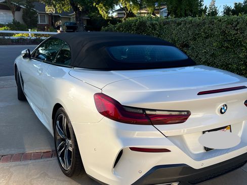 Used 2023 BMW 840i Convertible image 2