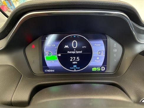 Used 2023 Chevrolet Bolt EUV LT w/ Convenience Package image 12