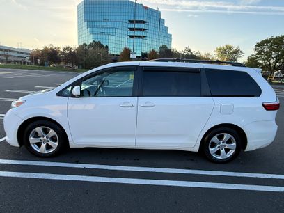 Used 2015 Toyota Sienna LE